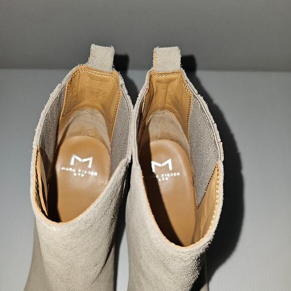 NEW Marc Fisher Oshay Ankle Bootie Women 10 Tan Suede Pull On Chelsea Block Heel - Picture 8 of 12